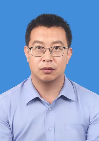 欧军峰.png